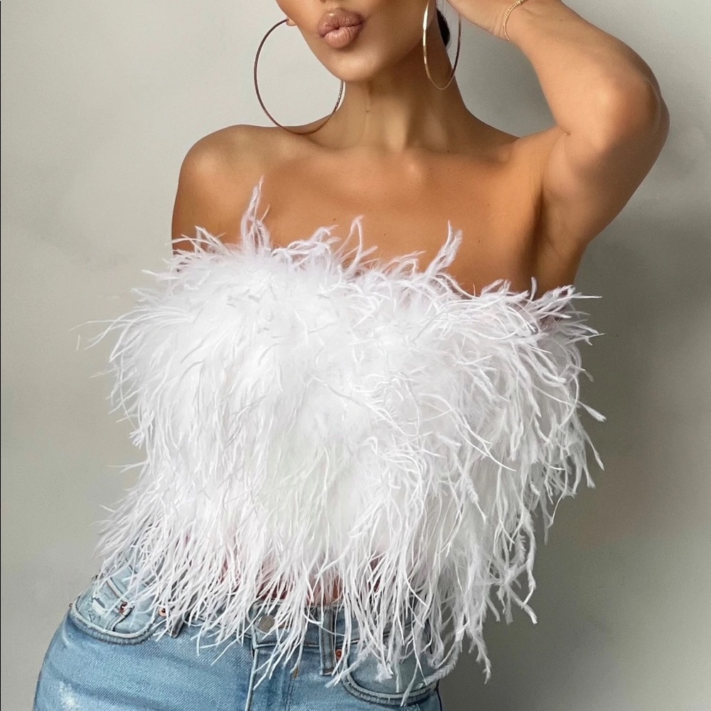 White feather top size US 4 NWT